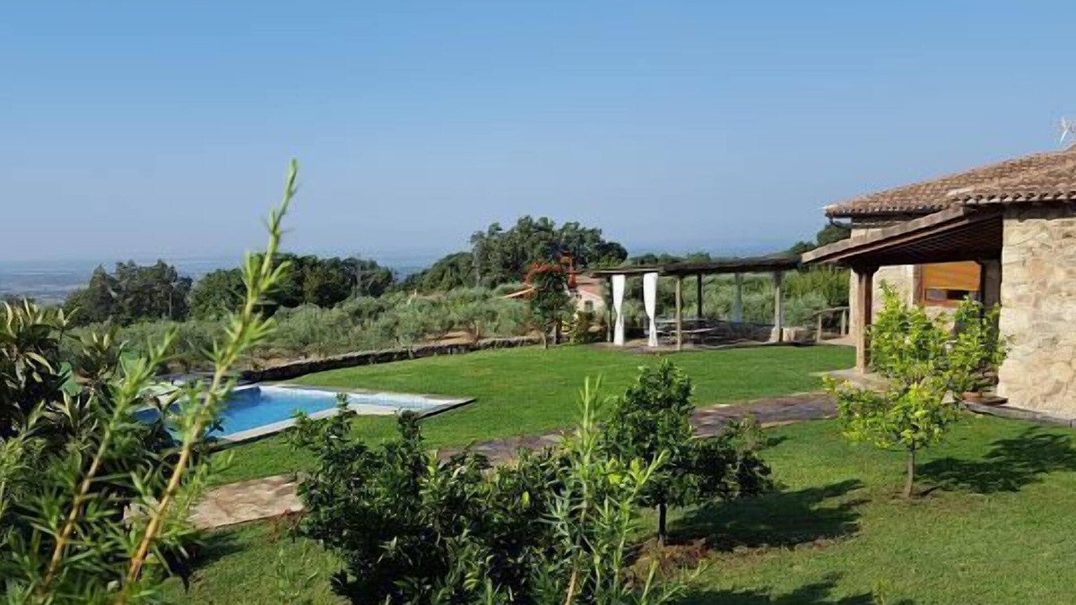 Candeleda Cottage | Cottage Las Camelias for 6 people