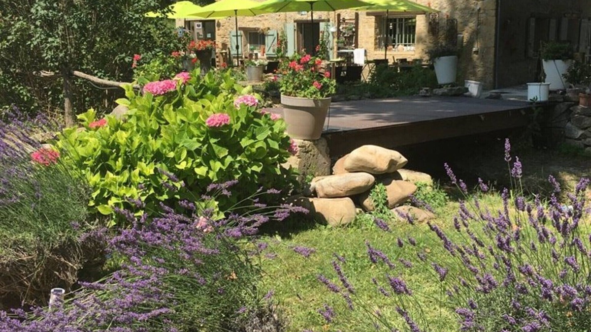 Puget House | Cottage 'Le Romarin' with Shared Pool, Wi-Fi and Air Conditioning