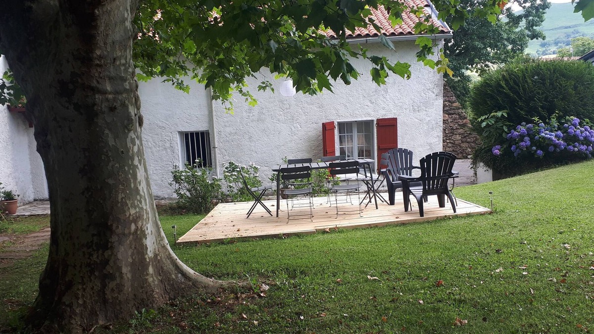 Urcuray Cottage | Cottage located in a natural environment, located between sea and mountain.