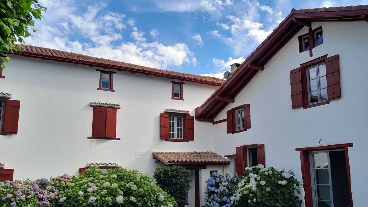 Urcuray Cottage | Cottage located in a natural environment, located between sea and mountain.