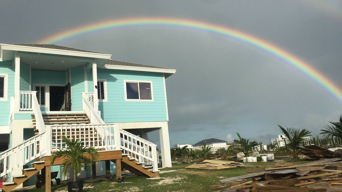 Treasure Cay Cottage | Cottage nestled in Leisure Lee Waterways. Close to beaches with Dock rentals