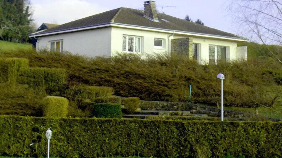 Mouzon House | COTTAGE OF THE PORTE DE BOURGOGNE