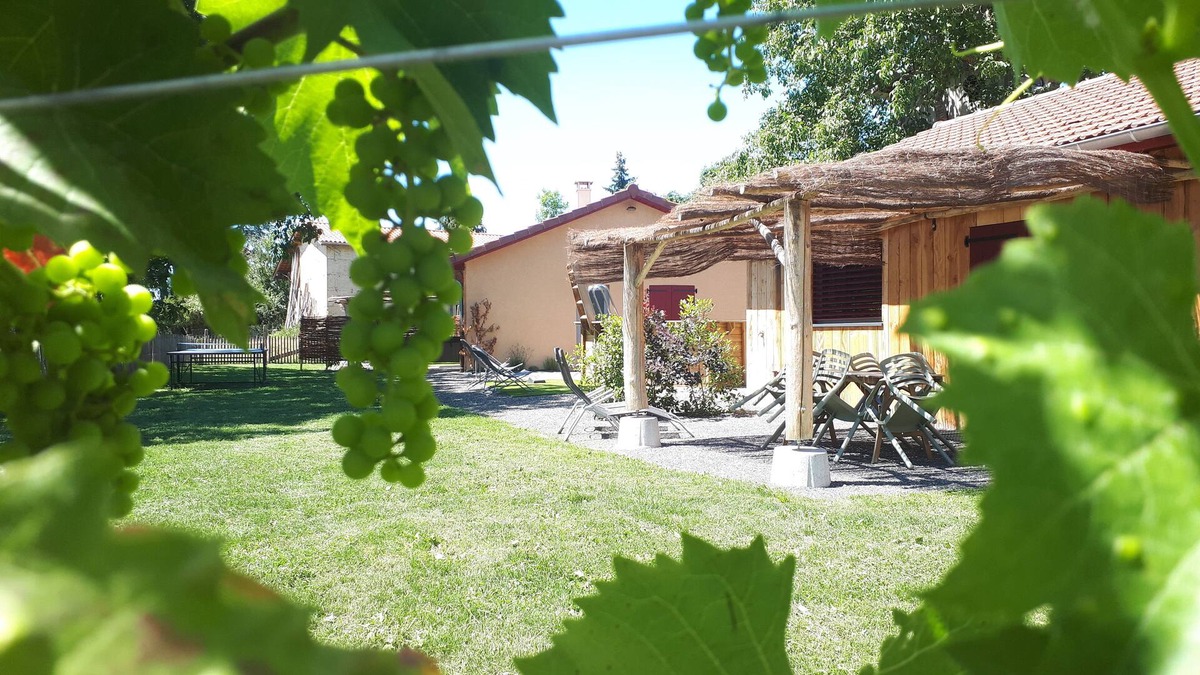 Mottier Cottage | Cottage of the still