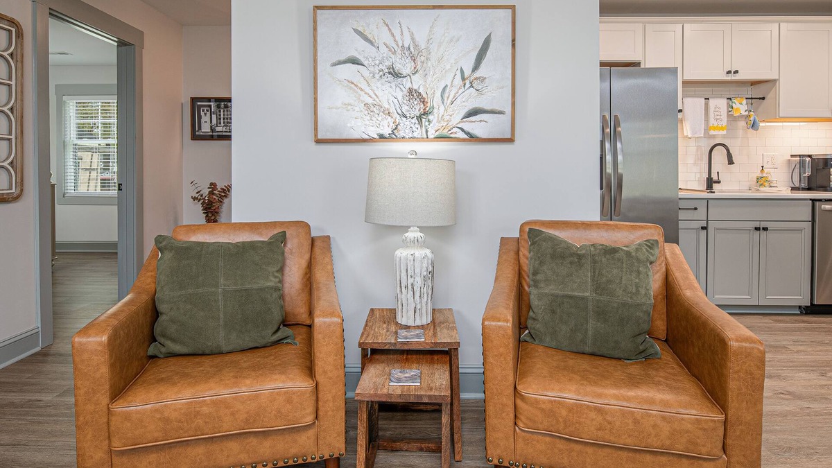 Farmville House | Cottage on Main Downtown