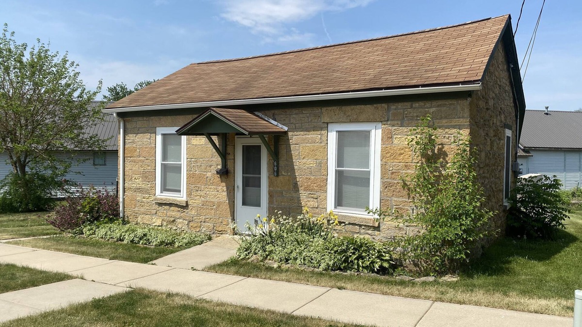 Dodgeville Cottage | Cottage on Main