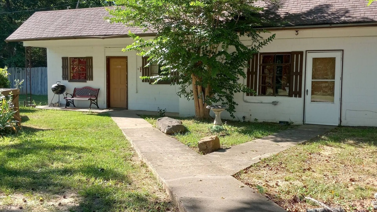 Morrilton Cottage | Cottage on Petit Jean Mountain!
