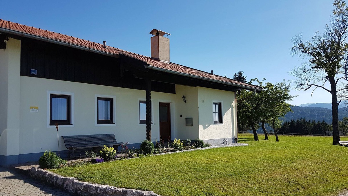 Siegsdorf House | Cottage on Riedl, beautiful secluded location, mountain views