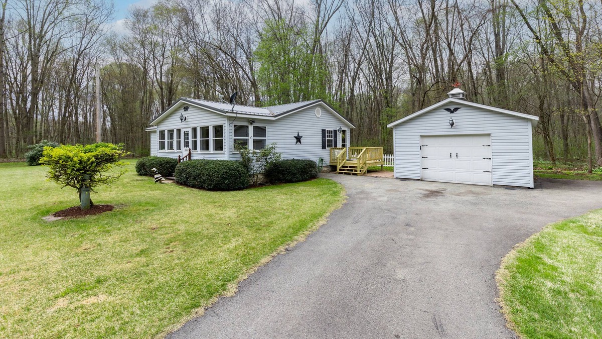 Confluence Cottage | Cottage on the Casselman