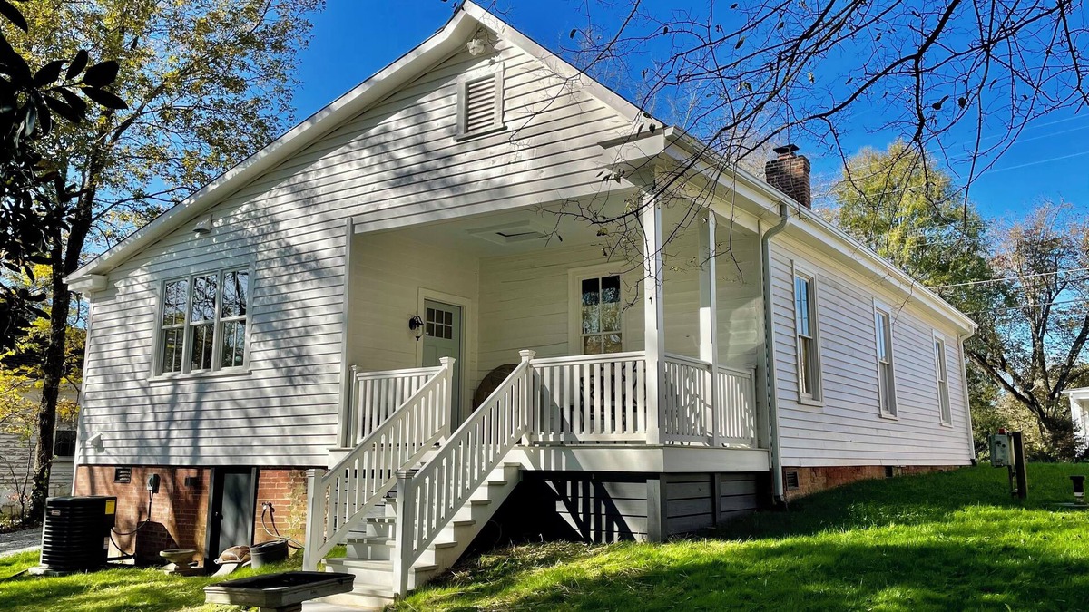 Milton Cottage | "Cottage on the Hill" nMilton, NC n2.1 miles to VIR