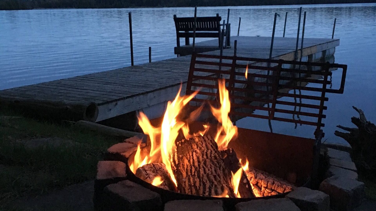 Stone Mills Cottage | Cottage on Varty Lake - 25min from Kingston !
