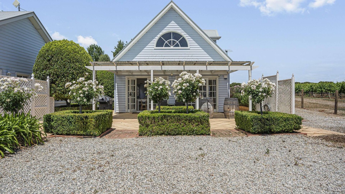 Aldinga Cottage | Cottage On Vines ~ Aldinga - Welcome to Cottage On Vines