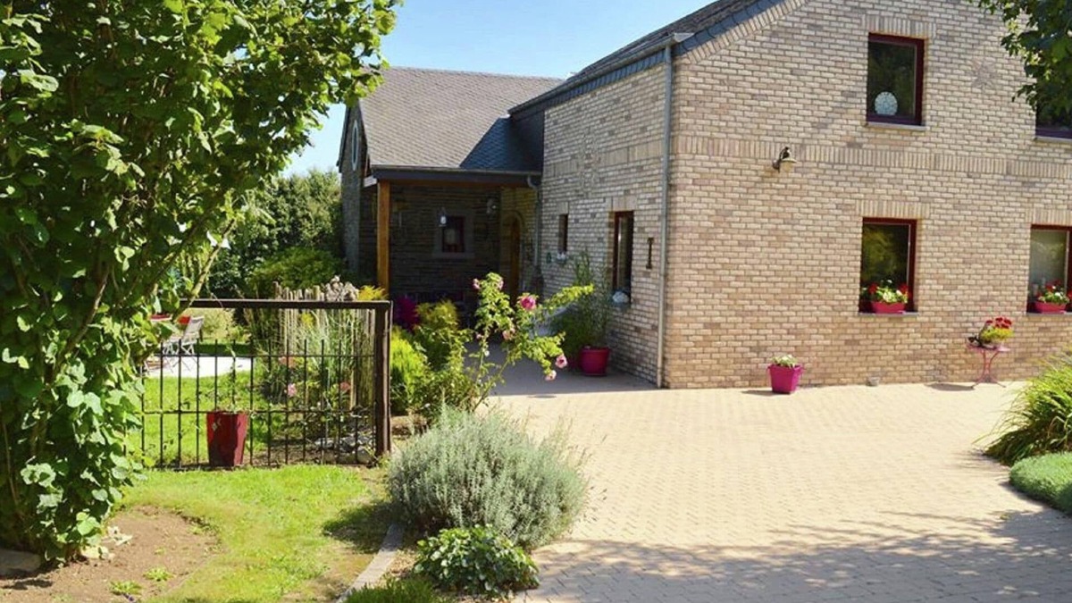 Paliseul Cottage | Cottage Oree des bois in Paliseul with garden