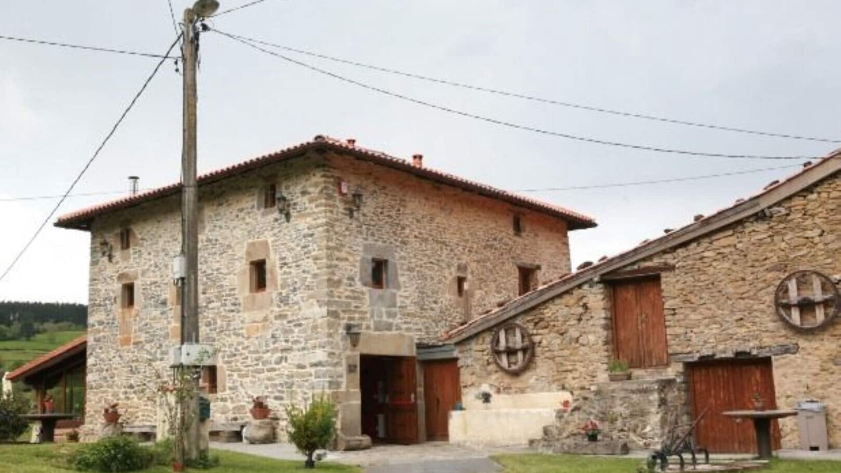 Sopuerta House | Cottage Pikatzaenea for 10 people For discounts call the owner.