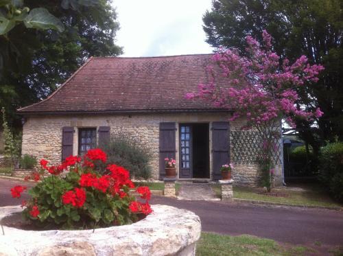 Tursac House | Cottage Poppy