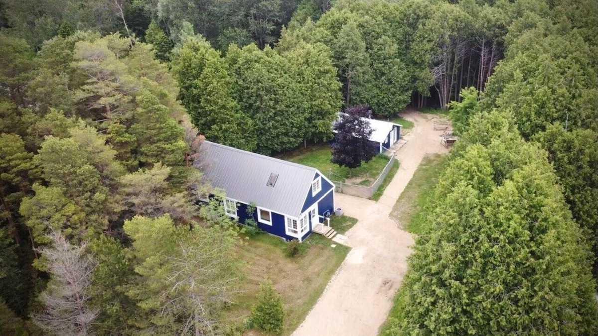 Flesherton Cottage | Cottage Retreat on 11 Acres!