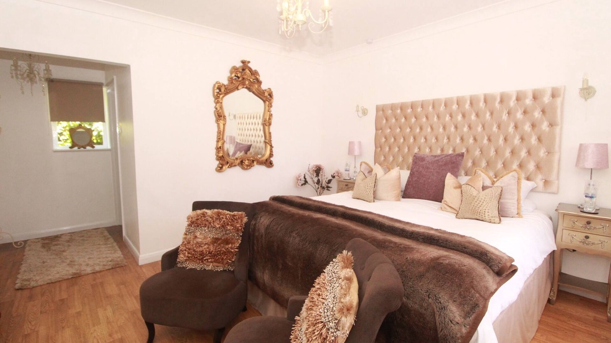 Rye Foreign House | Cottage Room 5 - The Kings Head Rye