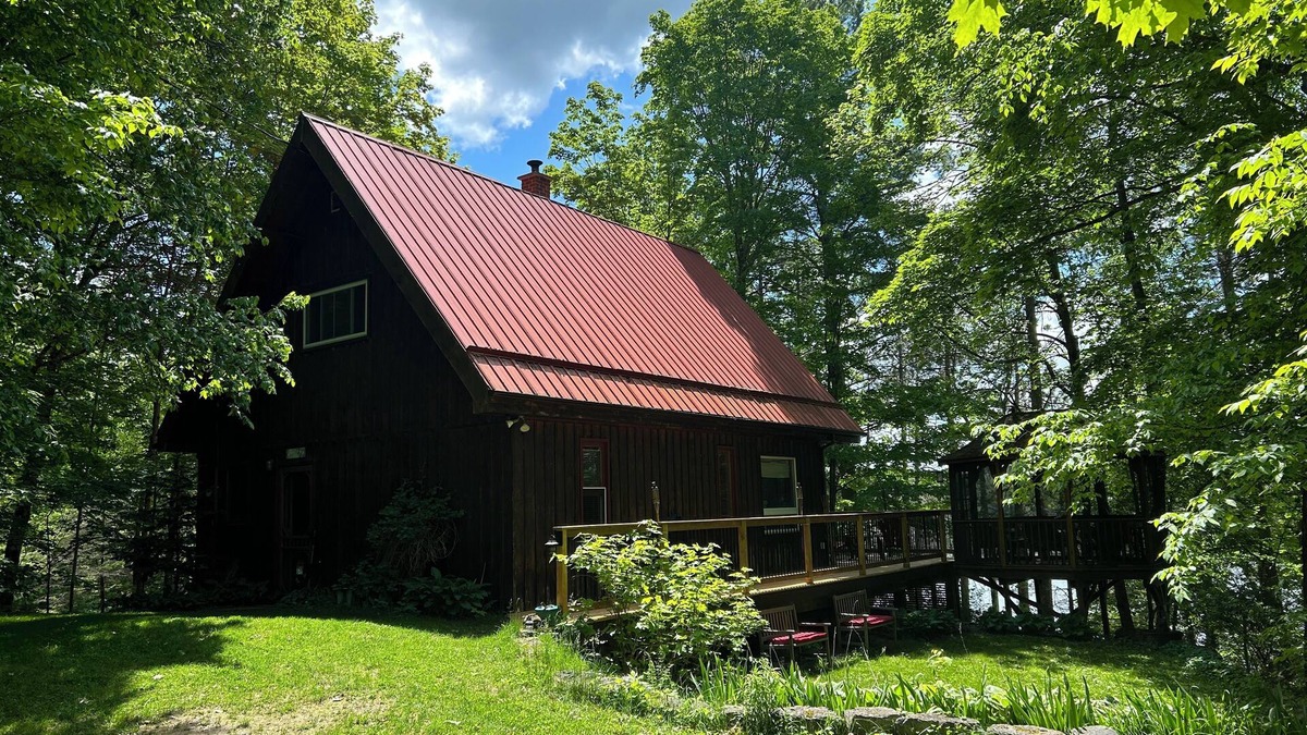 Tudor and Cashel Cottage | Cottage - Serenity Now on Jordan Lake (La Villetta)