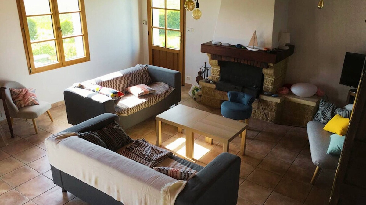 Treguennec House | Cottage- Sleeps 10 - Sea view
