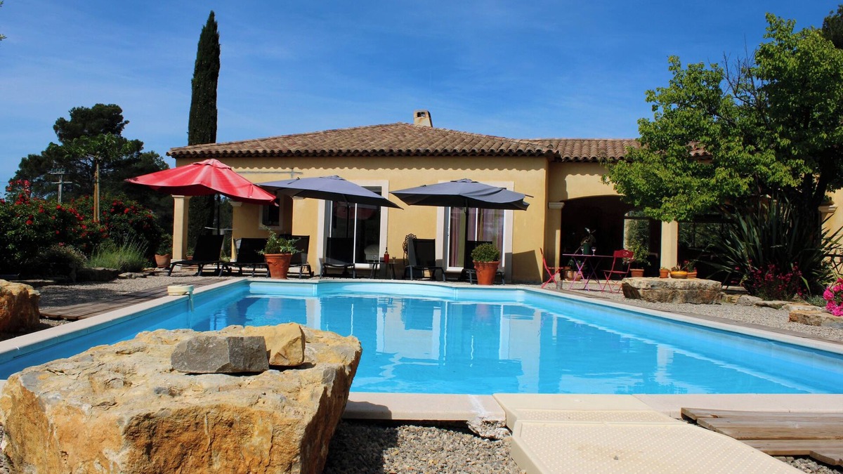 Flayosc Villa | Cottage, swimming pool, enclosed garden, quiet location for families, Pets welcome