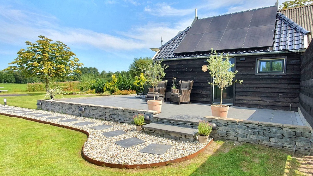 Oldekerk Cottage | Cottage the Bird's Nest with jacuzzi