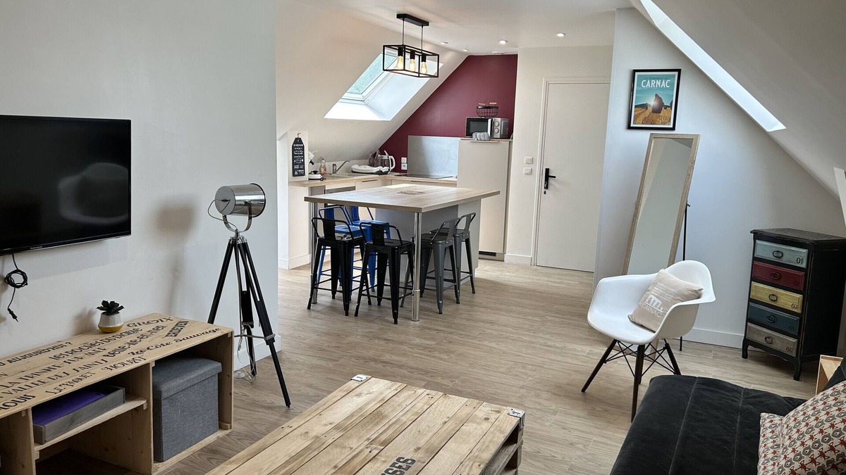 Merlevenez House | Cottage 'Traou Mad - Gwenn Ha Du' with Private Garden and Wi-Fi