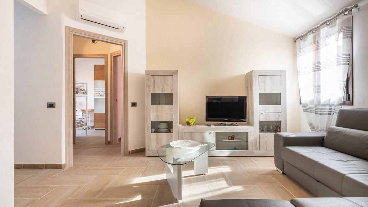 Capoterra House | Cottage "Villa Gloma" in pretty mountain village at foot of the mountain with air conditioning
