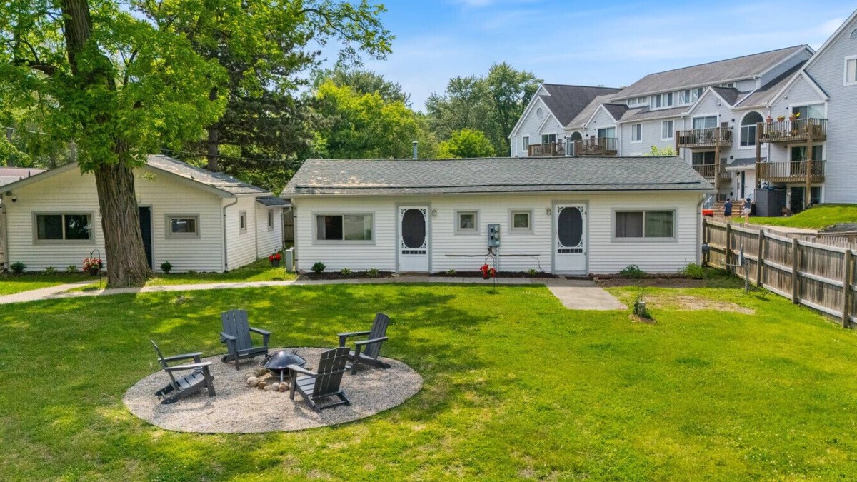 Whitmore Lake Cottage | Cottage W/Lake Access Unit 3