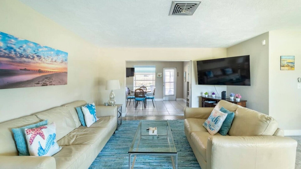 Gulf Gate Estates House | Cottage w/lanai and garage, 4 mi. Siesta Key