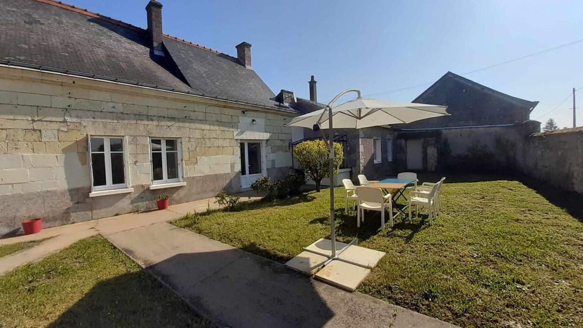 Restigne Cottage | Cottage with big garden, bikes, pets allowed, cleaning included and Wi-Fi in Restigné