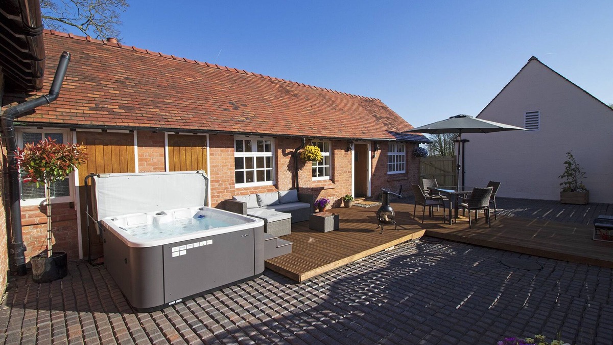 Thornton Hough Cottage | Cottage with Countryside view at West Mead Cottage