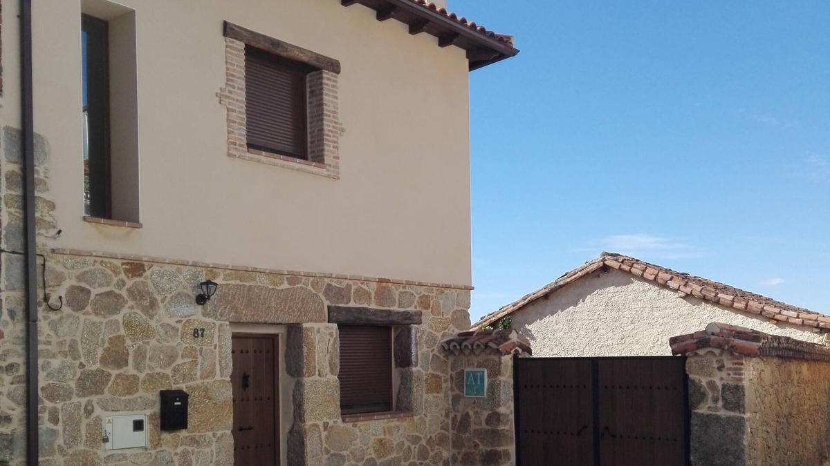 Viandar de la Vera Cottage | Cottage with swimming pool