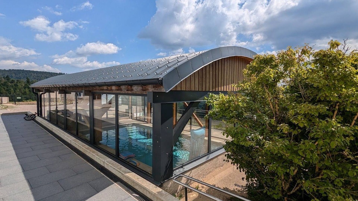 Le Val-d'Ajol Cottage | Cottage with heated pool, spa and valley view