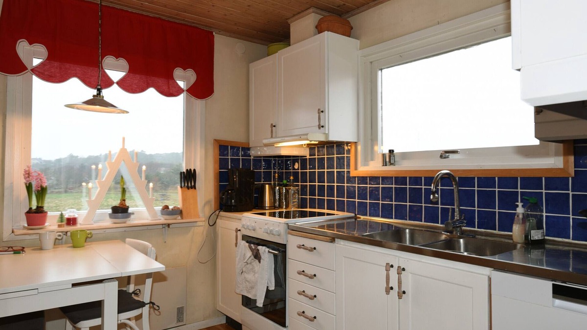 Lycke House | Cottage with sea view near Marstrand | SE09030