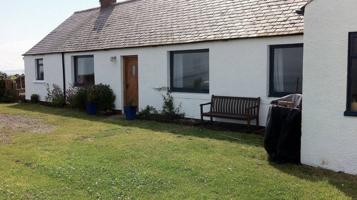 Montrose Cottage | Cottage With Secure Garden, Wood Burning Stove And Sea Views