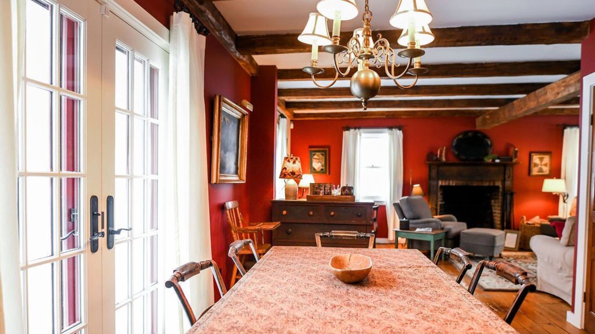 Stowe Cottage | cottage with walks for your dogs filled with Vermont antiques and charm