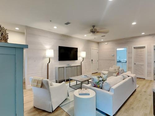 Orange Beach House | Cottages at Old Bay #5