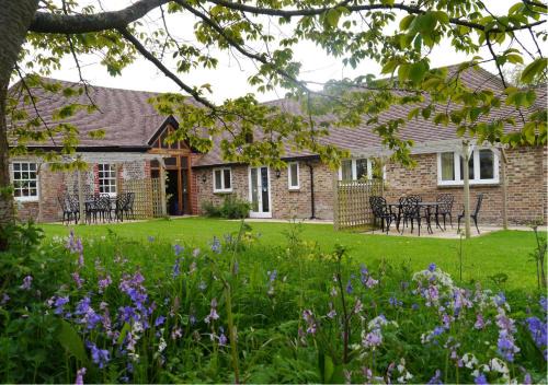 Clayton House | Cottages by the Moat