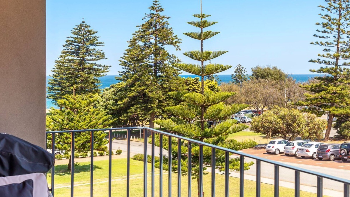 Cottesloe Apartment | Cottesloe Marine Apartment