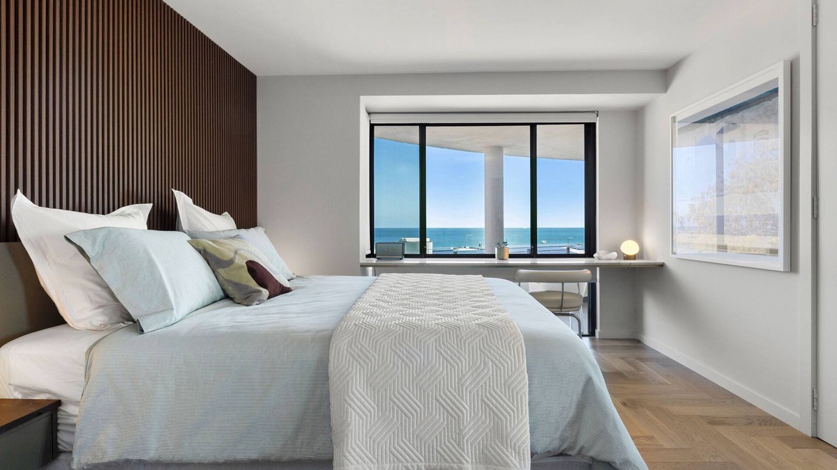 Cottesloe Apartment | Cottesloe Neue Blue Apartment - Executive Escapes