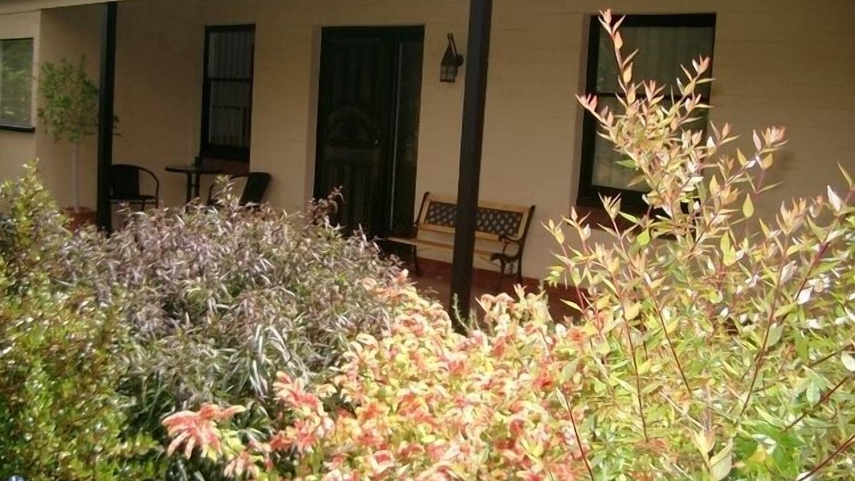 Dernancourt Cottage | Cotton Palm Cottage - Your Home Away From Home