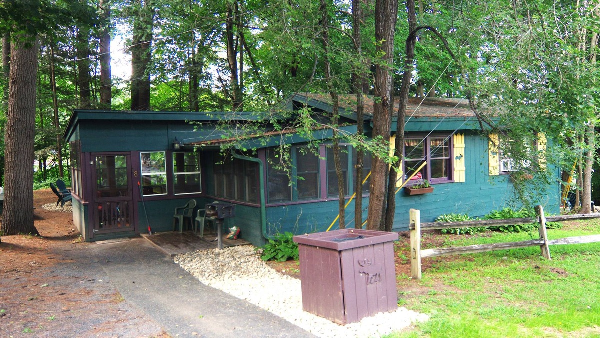 Lake George Cabin | Cottontail Cabin at the Adirondack Lodge =- 5 mins to Lake George Village