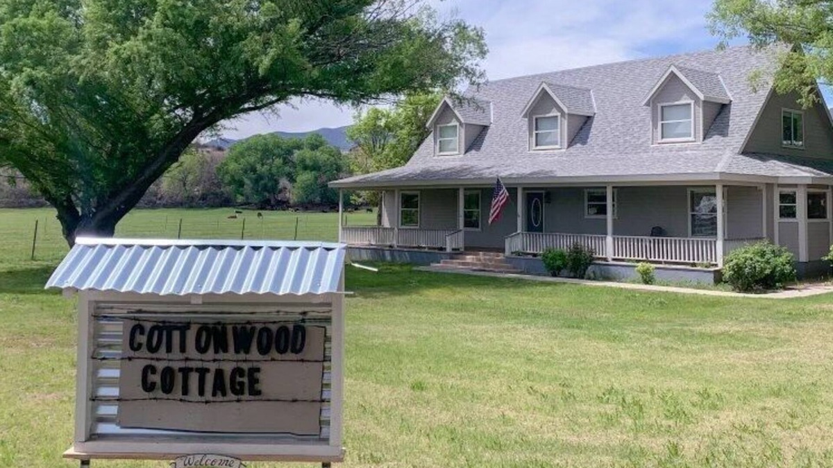 Cottonwood-Verde Village House | Cottonwood - Minutes from old town and wineries!