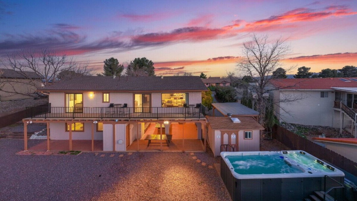 Cottonwood-Verde Village House | Cottonwood Oasis! Swim Spa, Pool Table, Gym, Games
