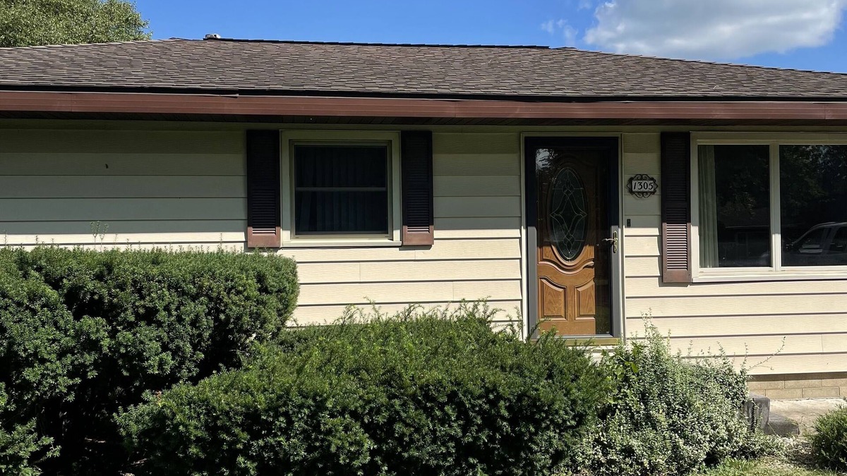 Streator House | Coty’s House? So much more than a motel. A home away from home