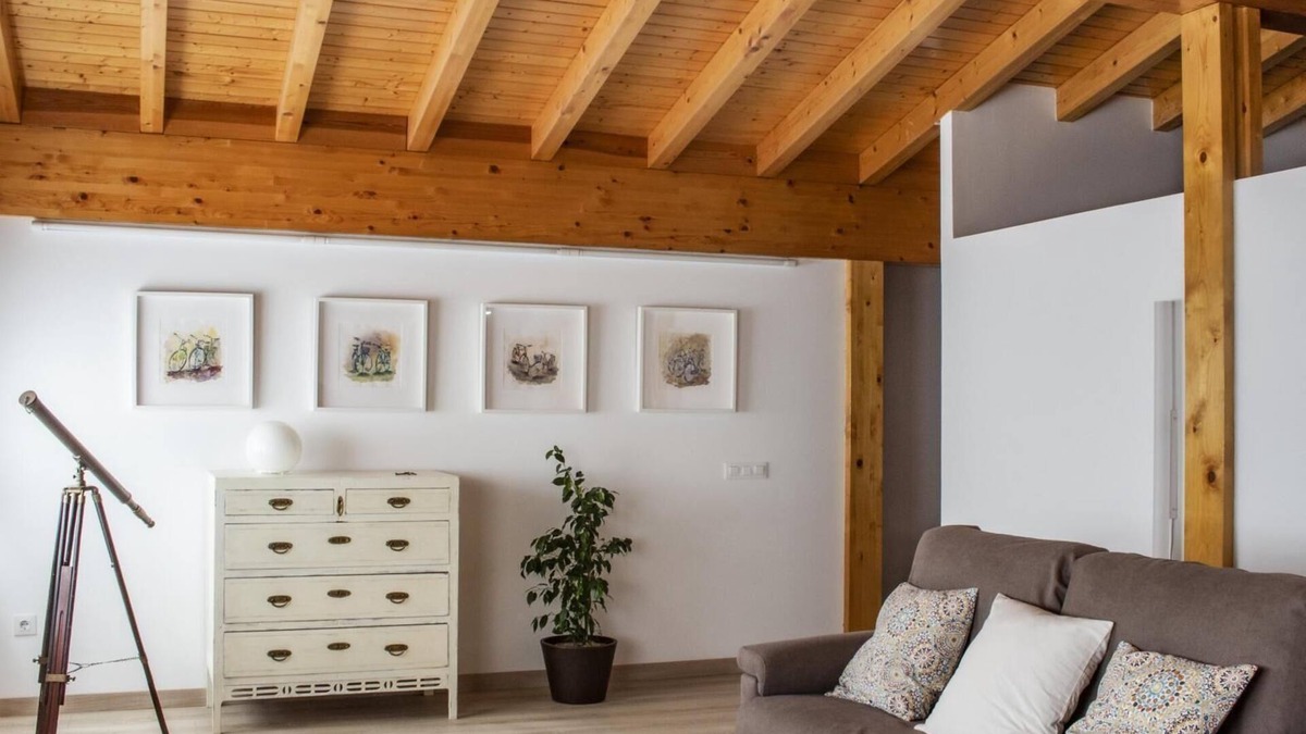 Moreruela de los Infanzones House | Country House 'Vivienda La Laguna' with Private Pool, Private Terrace and Wi-Fi