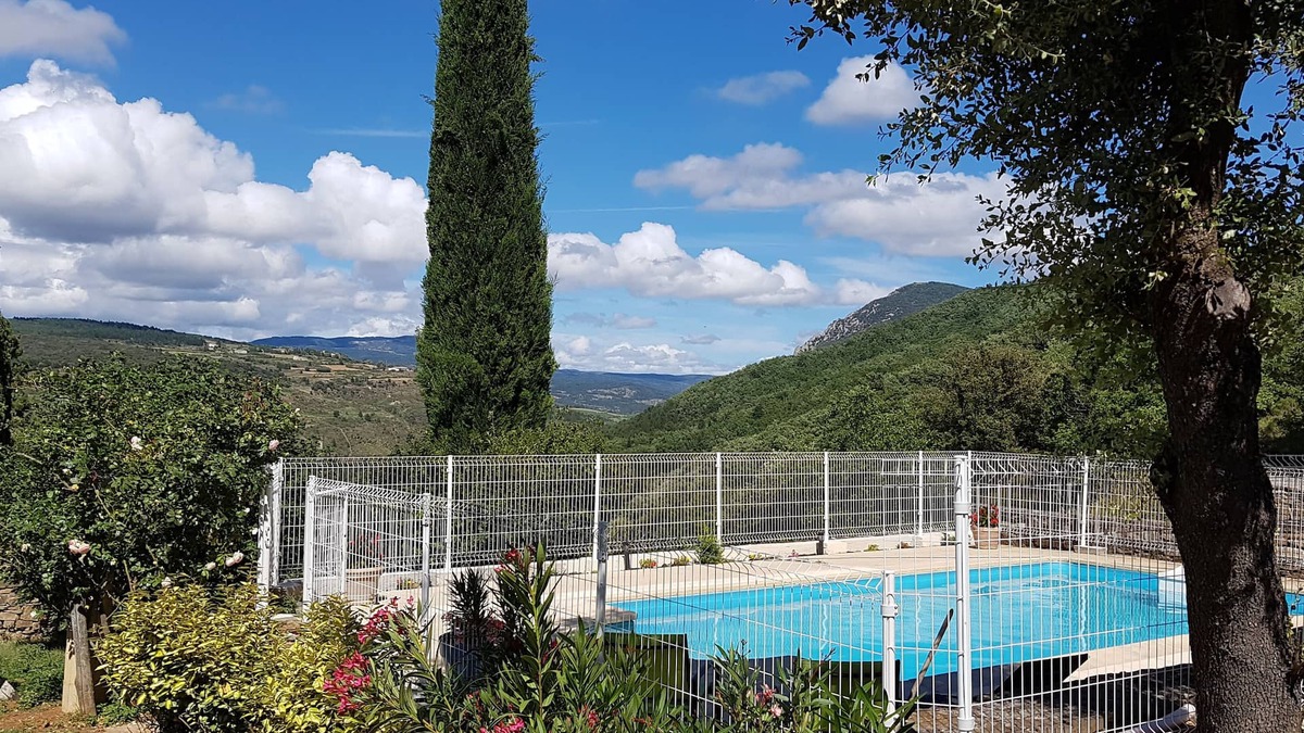 Coustaussa Cottage | Couiza Gîte du Berger Paris, recent, modern and air-conditioned in a small farmhouse