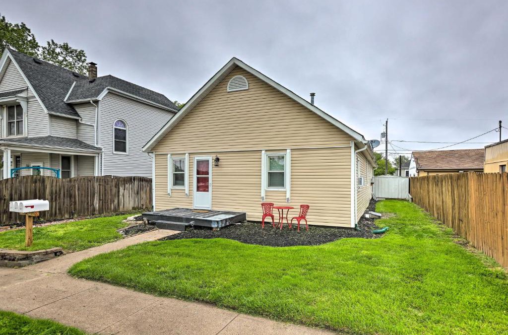 Council Bluffs House | Council Bluffs Cottage Proximity to Parks!