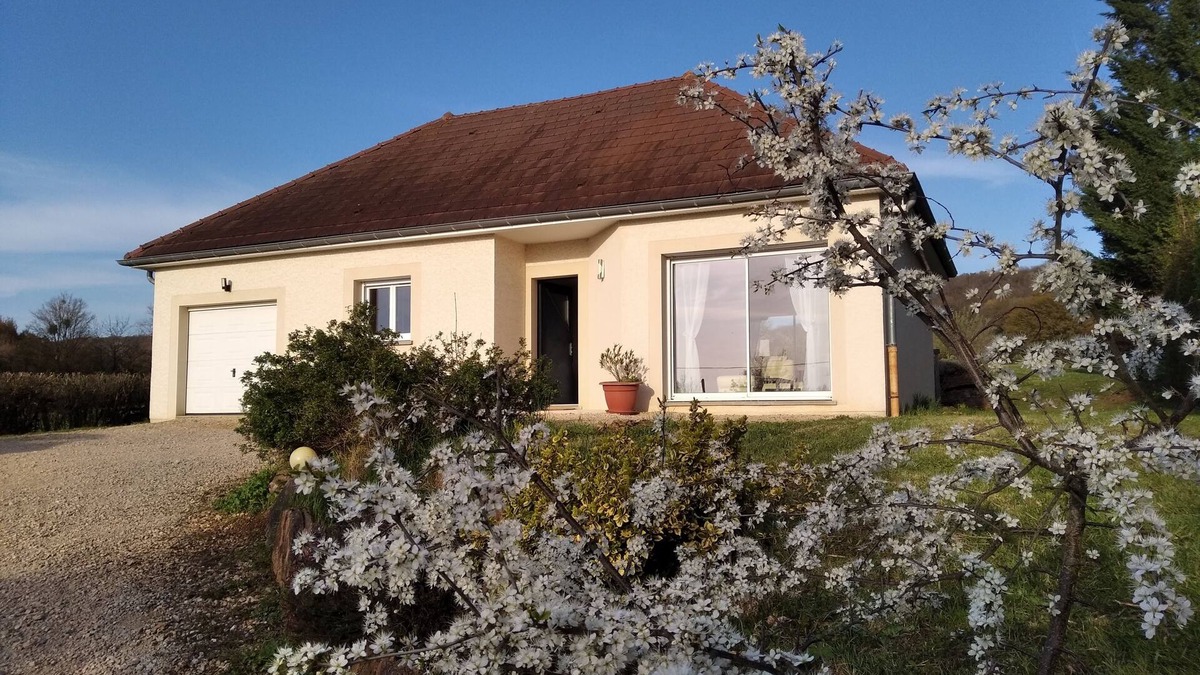 La Chapelle-sous-Brancion House | Country house for 2 people (many hiking trails)