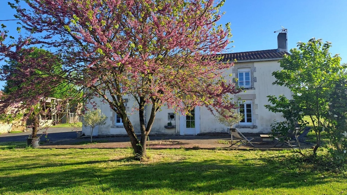 Saint-Germain-de-Princay Cottage | Country house near Puy du fou