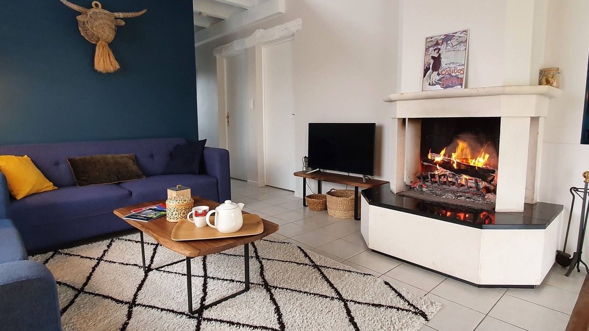 Guiche House | COUNTRY-BASQUE: House for 6 with 3 bathrooms and private services